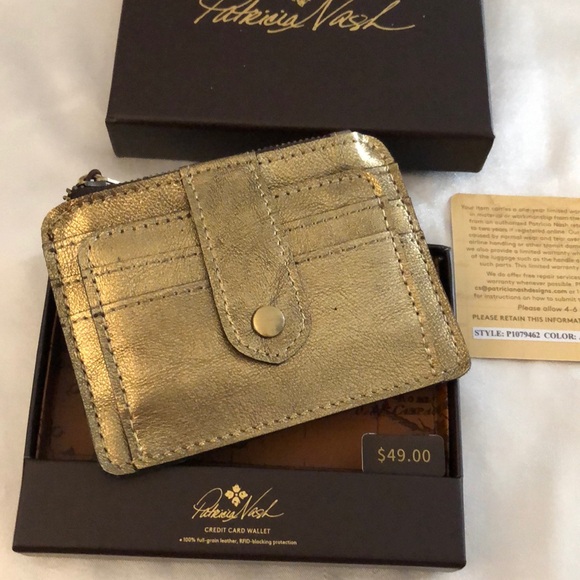 Patricia Nash Cassis Distressed Vintage Leather Card Case Antique Gold NWT & Box - Picture 1 of 16